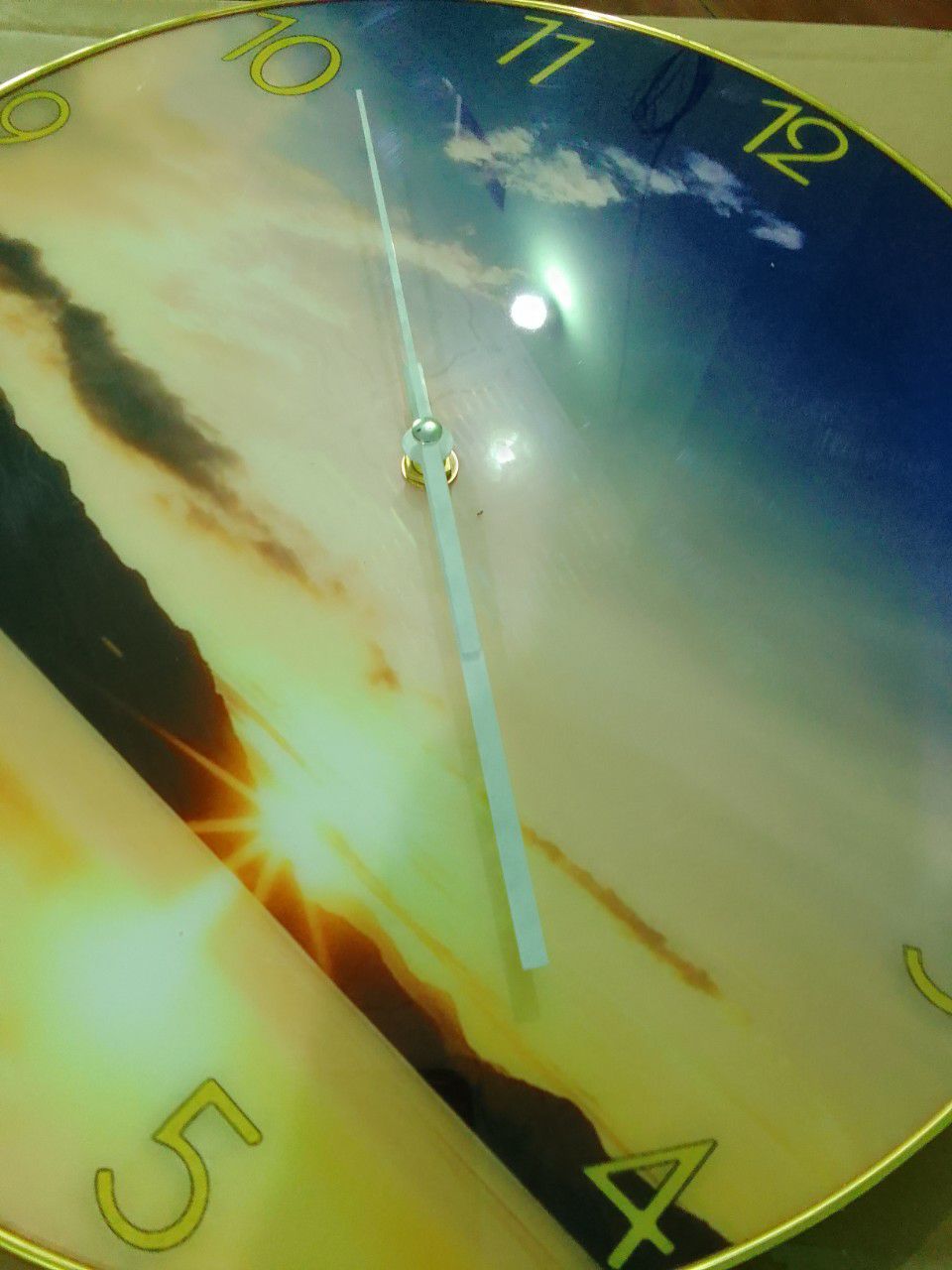 Shop đã phản hồi và đã hỗ trợ khắc phục sản phẩm bị lỗi. Shop nói chuyện nghe lịch sử. Mình chỉnh sửa lại đánh giá. Ảnh dưới là kim shop đã gửi bổ sung. Hi vọng shop sẽ phản hồi ý kiến khách hàng nhanh hơn.