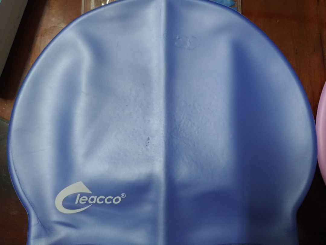 mua 2 cái, chưa xài lần nào. nhưng chất lượng 2 cái hoàn toàn khác nhau... chán. cái hồng mới toanh. cái xanh nhăn nheo, lừ xừ... xem hình là rõ mua 2 cái, chưa xài lần nào. nhưng chất lượng 2 cái hoàn toàn khác nhau... chán. cái hồng mới toanh. cái xanh nhăn nheo, lừ xừ... xem hình là rõ