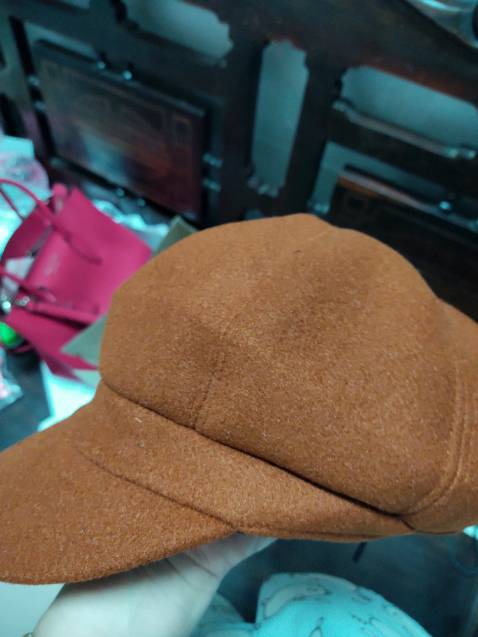 Ưng lắm nha. Giao lẹ, nhân viên giao hàng cũng cưng nữa. Nói chung dịch vụ tốt Ưng lắm nha. Giao lẹ, nhân viên giao hàng cũng cưng nữa. Nói chung dịch vụ tốt