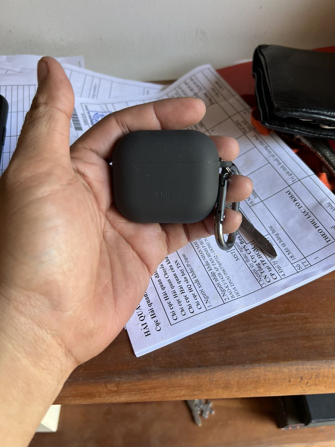 Ôm khít, cảm giác cầm mượt tay. Thoải mái