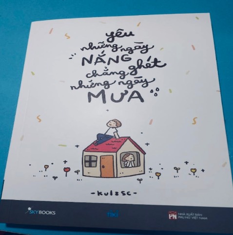 Sách dành cho ai thích tô vẽ và ít chữ. Sách dễ thương. Thông điệp đơn giản, tích cực trong cuộc sống. Hình vẽ cũng dễ thương. Giấy tốt. Tiki giao hàng nhanh, cẩn thận.