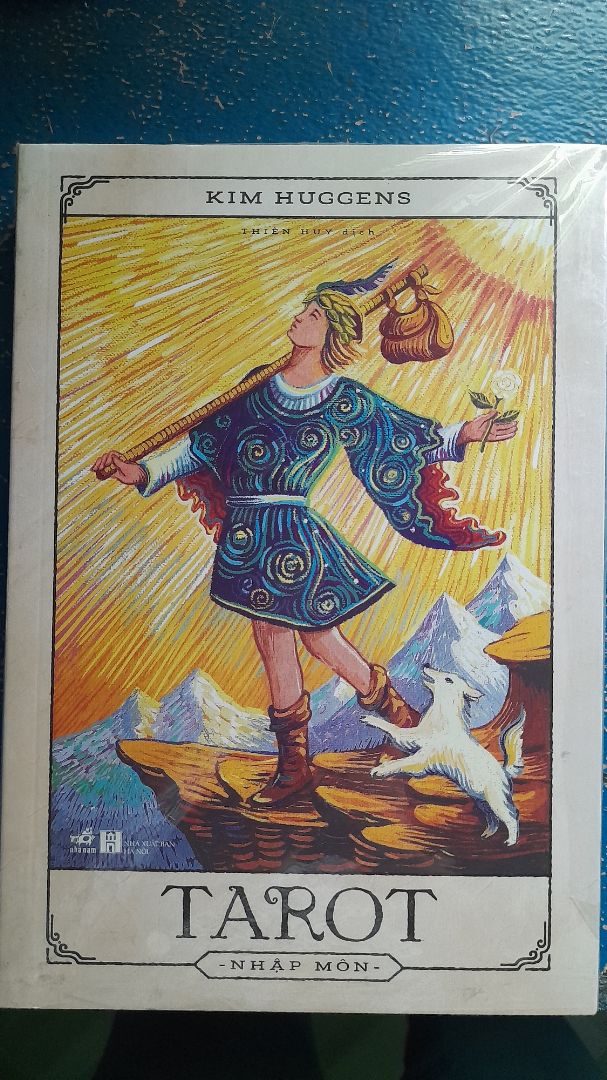 Có bọc ni-long bên ngoài sách nên tránh được việc bị bẩn.
Đóng gói sản phẩm tốt, có chóng shock cho gói hàng.
Giao hàng nhanh.