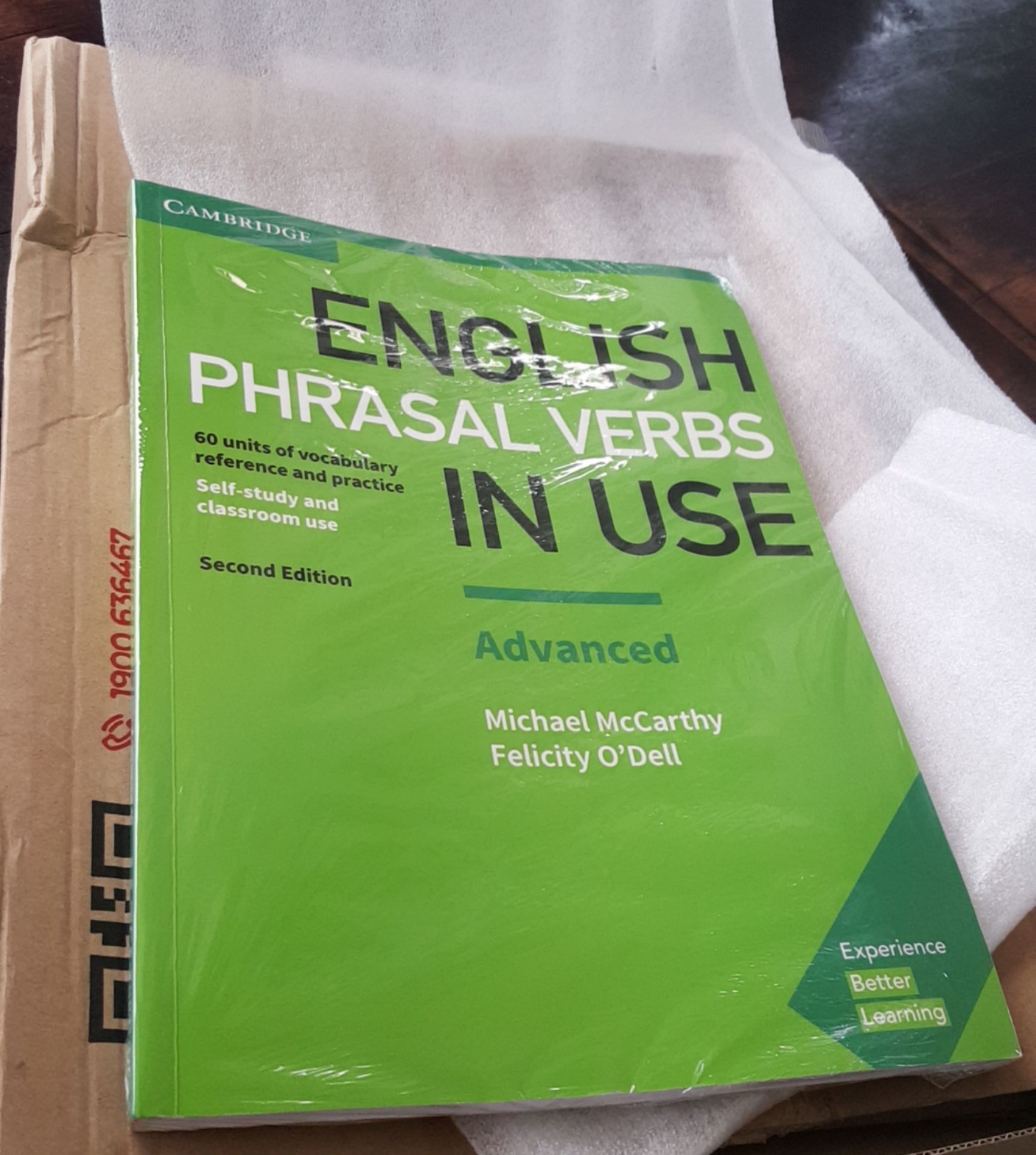 Sách đóng gói cẩn thận, đẹp. Nội dung sách thì không phải bàn.