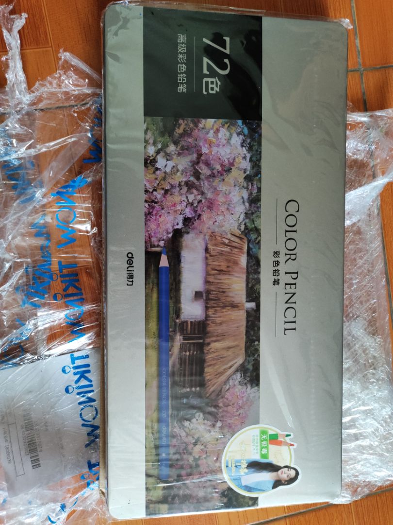 Mình mua đợt giảm giá, thấy rẻ hơn cả ***!! Hộp bị méo ở góc nhưng ko ảnh hưởng nhiều, cũng ko thấy rõ nếu ko để ý. Cho shop 5*