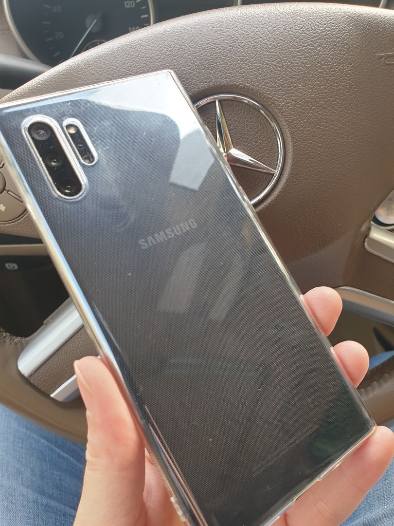 ốp lưng mềm ôm khít ko sợ trầy máy, chỉ có điều hơi mỏng cảm giác ko cứng cáp lắm ốp lưng mềm ôm khít ko sợ trầy máy, chỉ có điều hơi mỏng cảm giác ko cứng cáp lắm