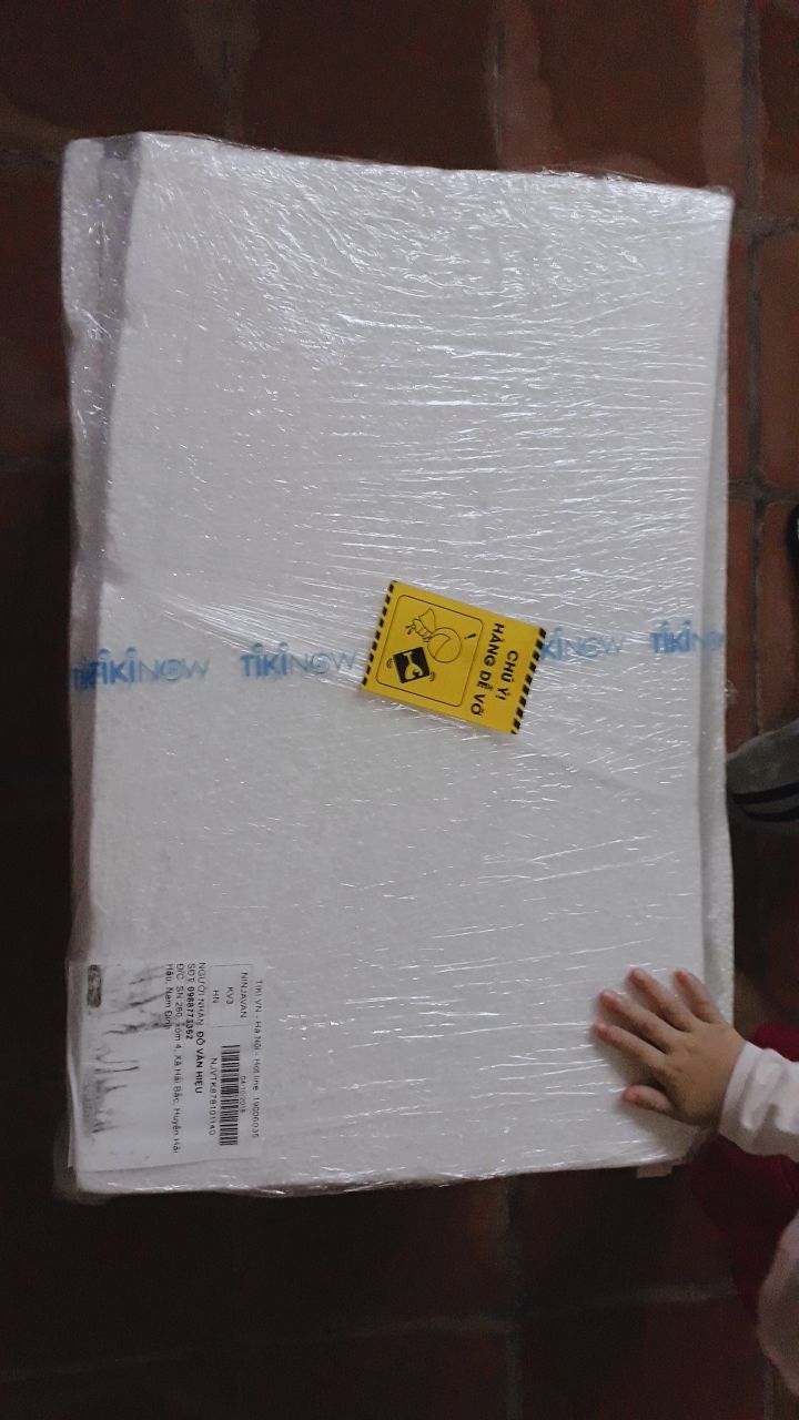 Lần đầu tiên mua hàng trên Tiki, lần đầu tiên mua hàng của shop mà chưa bao giờ lại thấy hài lòng đến thế. Vào shop thấy feedback khá ổn nên mua liền 2 cái. Đặt hàng trưa hôm trước mà trưa hôm sau đã về đến nhà. Shipper nhiệt tình, giao hàng quá nhanh, sp đóng gói chắc chắn, có phiếu bảo hành rõ ràng. Hài lòng lắm luôn. Cho shop 10 sao luôn. Chắc chắn là sẽ mua thêm mấy cái nữa cho người thân. Lần đầu tiên mua hàng trên Tiki, lần đầu tiên mua hàng của shop mà chưa bao giờ lại thấy hài lòng đến thế. Vào shop thấy feedback khá ổn nên mua liền 2 cái. Đặt hàng trưa hôm trước mà trưa hôm sau đã về đến nhà. Shipper nhiệt tình, giao hàng quá nhanh, sp đóng gói chắc chắn, có phiếu bảo hành rõ ràng. Hài lòng lắm luôn. Cho shop 10 sao luôn. Chắc chắn là sẽ mua thêm mấy cái nữa cho người thân.