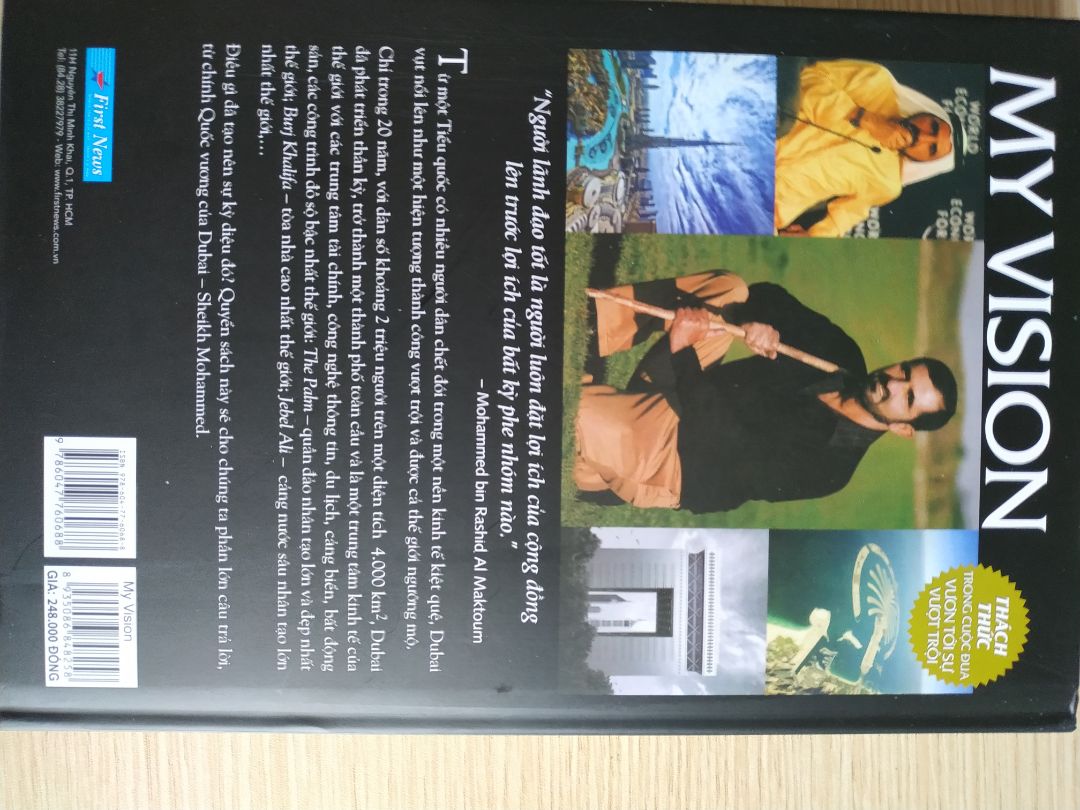 Sách mới, nội dung mình mới chỉ đọc được 1/3 nhưng mà cảm thấy rất thu hút, rất hayyyyyyyy. Mọi người nên mua để đọc nhé, cũng học được cách tư duy nữa đó. Dịch vụ tiki giao hàng siêu siêu nhanh. Tối hôm trước mình đặt mà sáng hôm sau mở mắt anh giao hàng đã gọi rồi. Tuyệt vời. Thanh you so much!