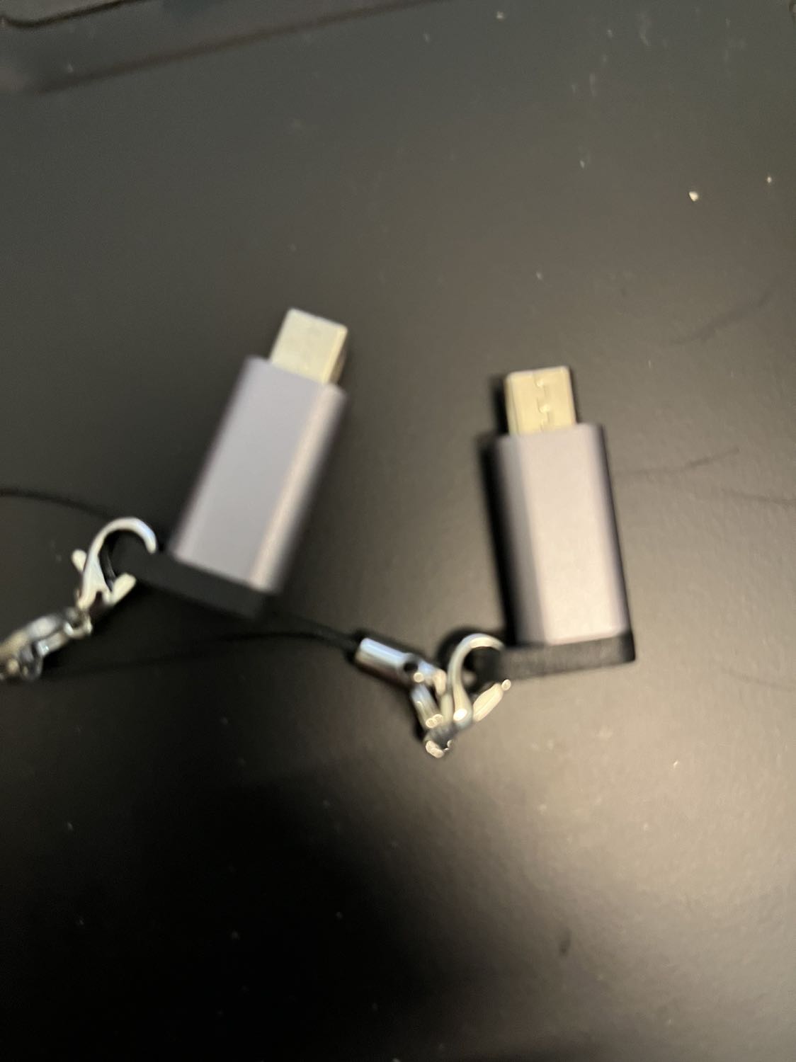 Cáp sạc USB type C không có đầu micro USB nên bộ chuyển này rất hữu ích để sạc cho các thiết bị sử dụng cổng micro USB. Hàng chắn chắn shop đóng gói cẩn thận. Rất tốt Cáp sạc USB type C không có đầu micro USB nên bộ chuyển này rất hữu ích để sạc cho các thiết bị sử dụng cổng micro USB. Hàng chắn chắn shop đóng gói cẩn thận. Rất tốt