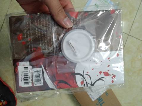 Bìa sản phẩm rất bắt mắt giao hàng cũng nhanh hơn dự kiến.Nói chung là ổn áp.