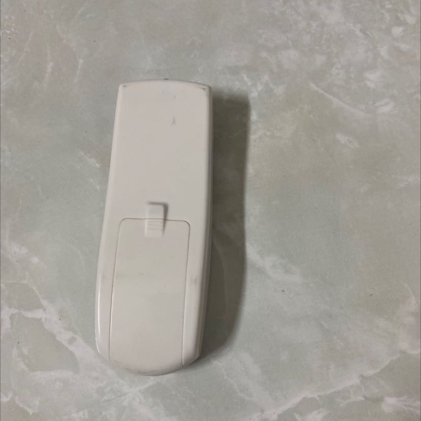 Sản phẩm quá tốt. Tuy cầm không chắc chắn bằng hàng zin nhưng bấm cũng được cho shop 5 sao