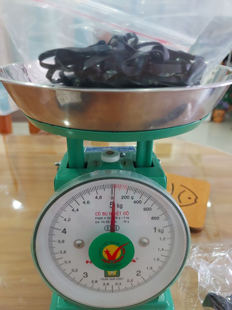 đặt gói 100g. gởi gói 20g. có cần thiết phải như thế không. bán buôn vậy thì khách chỉ mua 1 lần rồi không bao giờ mua lần 2