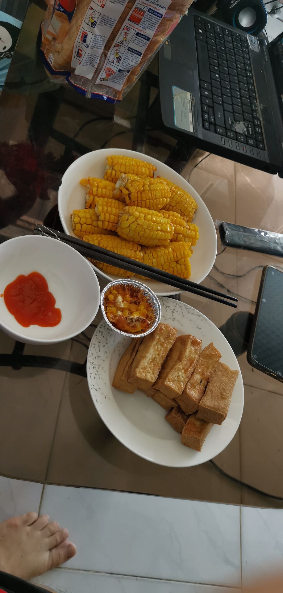 Hàng của Shop là ok. đóng gói hàng cẩn thận, giao đủ hàng, giá bán hợp lý. Mình thích khuyến mại, cứ có khuyến mại là mua ủng hộ.
Chúc Shop luôn đông khách, sẽ ủng hộ Shop ở  những lần sau.