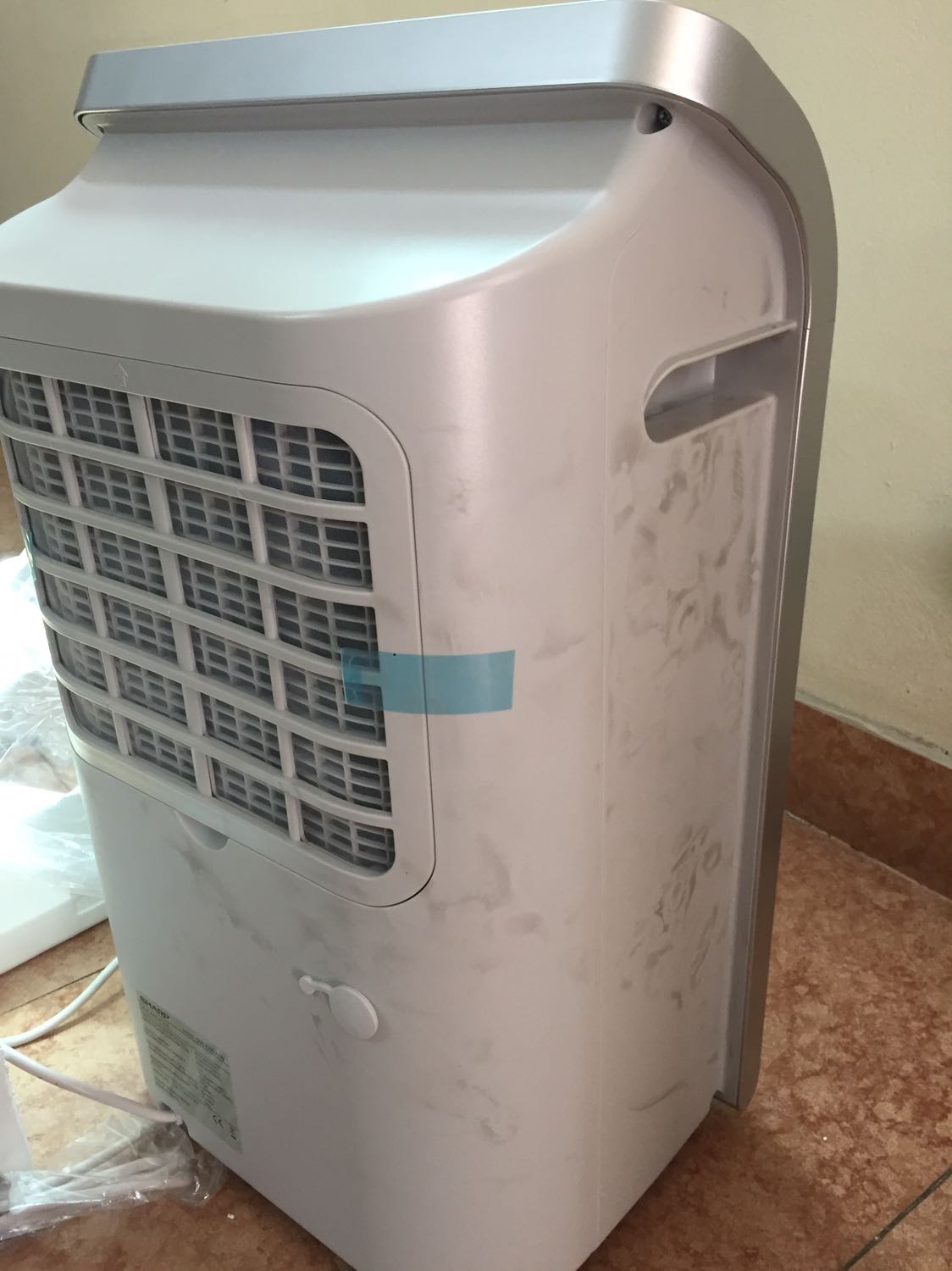 Mình mới nhận hàng. Hàng mới mà máy rất bẩn. Chưa sử dụng nên chưa đánh giá chất lượng