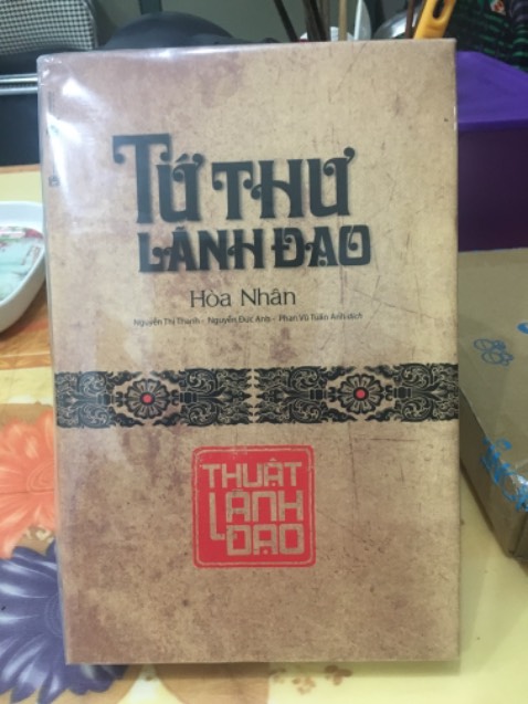 Cuốn sách cực kỳ hay chia sẻ về Thuật Lãnh Đạo. Sách đóng gói đẹp, in đẹp, bọc đẹp, cầm chắc tay, nội dung siêu hay nên phải sở hữu e nó luôn và ngay !!!