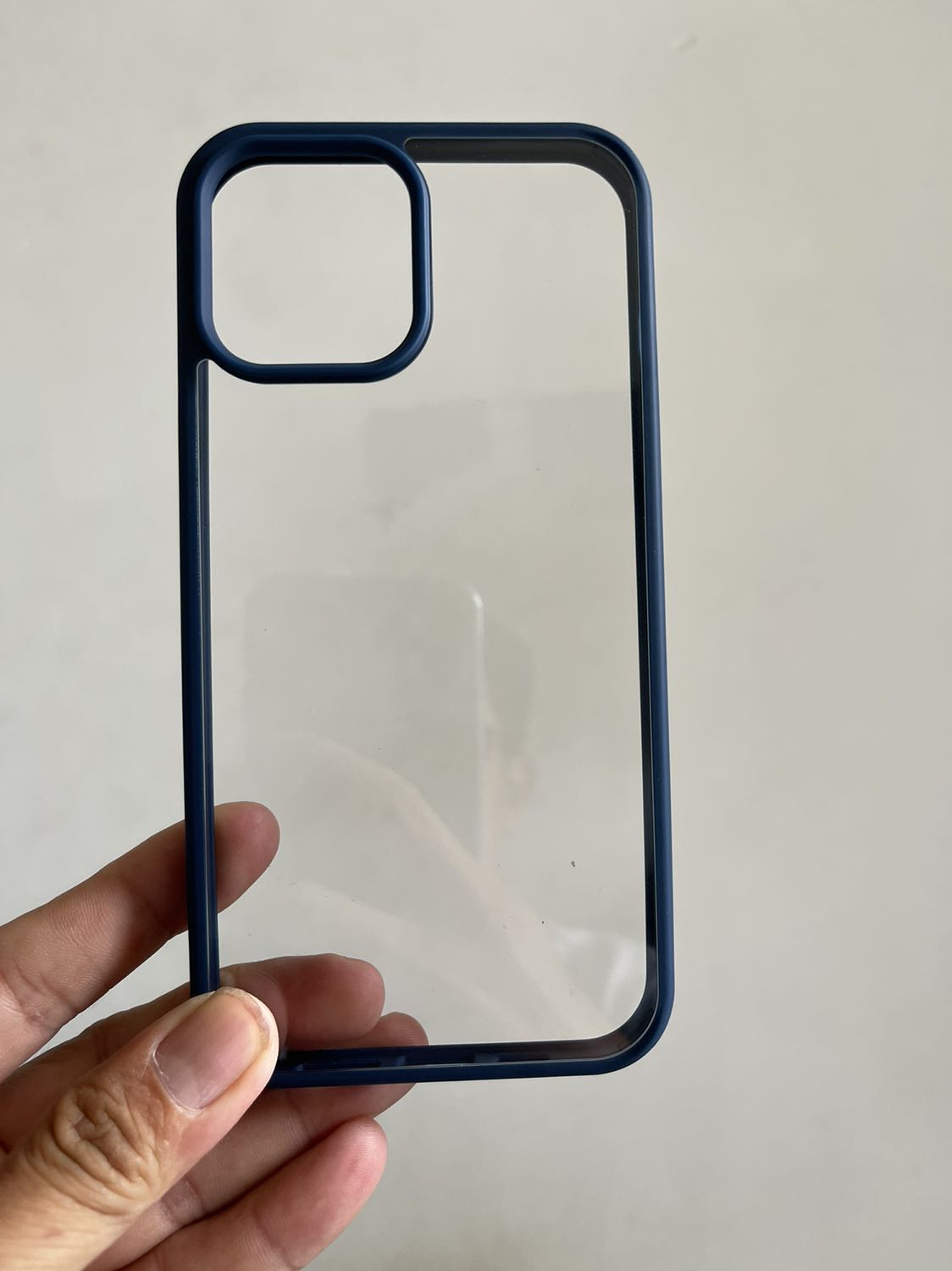 Sản phẩm đẹp, giao hành nhanh, các nút bấm rất nhẹ , dễ bấm chứ không cứng như các loại ốp khác Sản phẩm đẹp, giao hành nhanh, các nút bấm rất nhẹ , dễ bấm chứ không cứng như các loại ốp khác