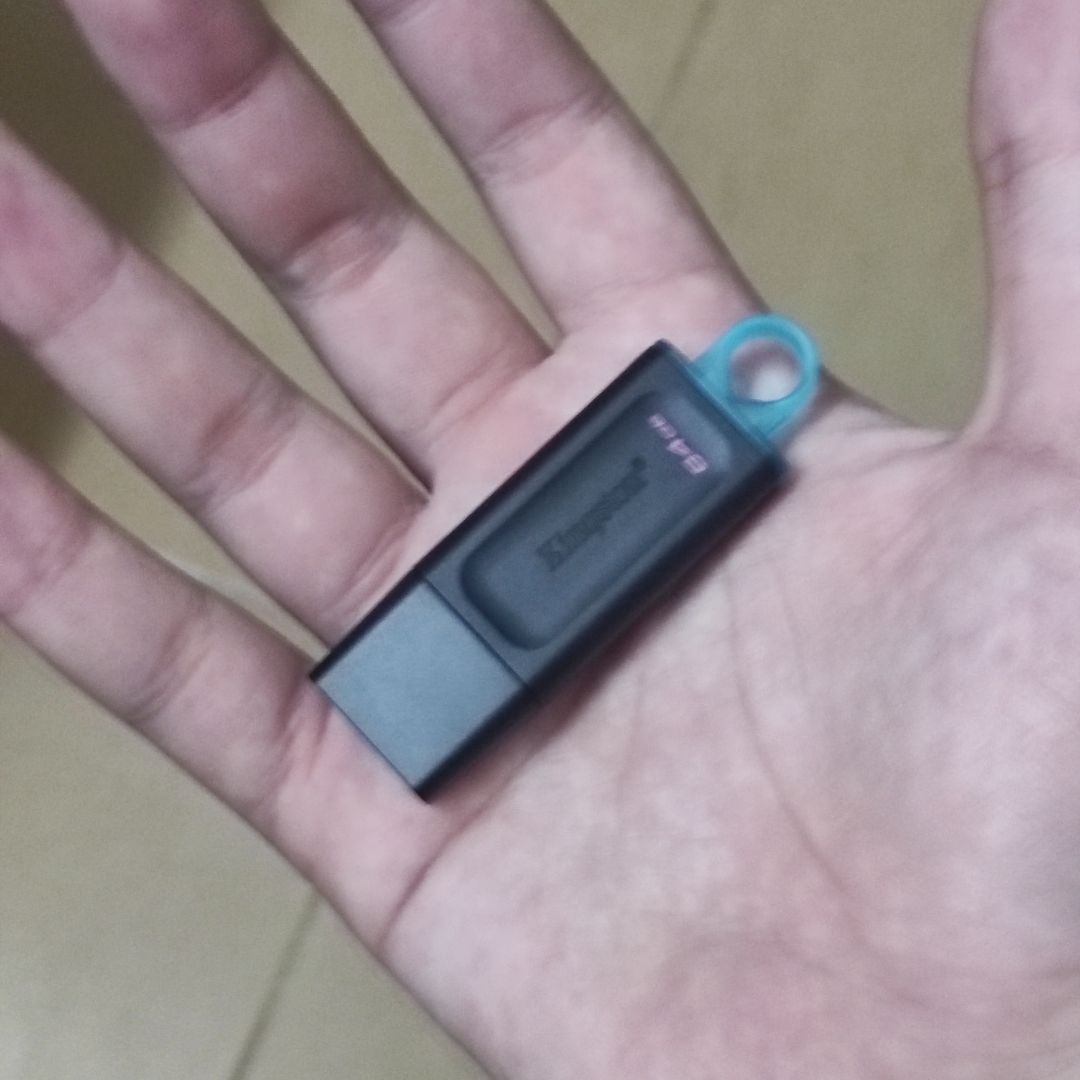 Hàng giao nhanh trước 1 ngày, được bao bọc cẩn thận nữa. Hàng giao nhanh trước 1 ngày, được bao bọc cẩn thận nữa.