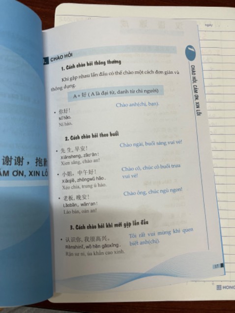 Mình gửi các bạn mục lục của cuốn sách để các bạn tham khảo. Với mình thì cuốn sách này giúp mình tự học cũng khá ổn và nhanh bắt nhịp với câu thoại hằng ngày