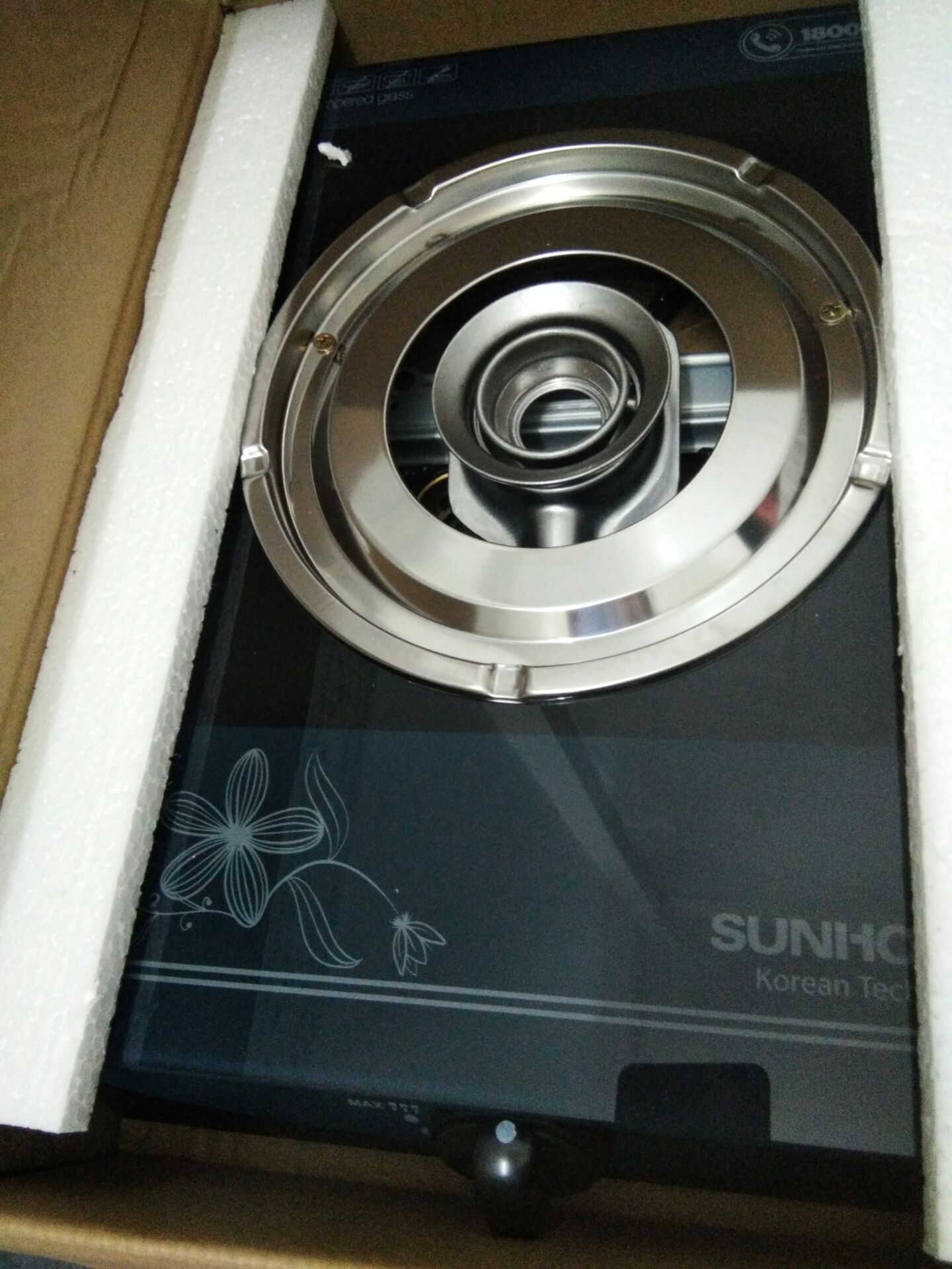 bếp rất đẹp, cả kết cấu và màu đều đẹp ý. Thùng  hàng có phiếu bảo hành chính hãng, giá lại rẻ nữa,  mình mua lúc chưa ai viết cmt nhận xét gì,  cũng hơi lo 1 tý.  Nhưng sp tốt ngoài mong đợi,  tiki giao nhanh,  gói hàng kĩ càng.  ưng lắm,  rất nên mua nha. bếp rất đẹp, cả kết cấu và màu đều đẹp ý. Thùng  hàng có phiếu bảo hành chính hãng, giá lại rẻ nữa,  mình mua lúc chưa ai viết cmt nhận xét gì,  cũng hơi lo 1 tý.  Nhưng sp tốt ngoài mong đợi,  tiki giao nhanh,  gói hàng kĩ càng.  ưng lắm,  rất nên mua nha.