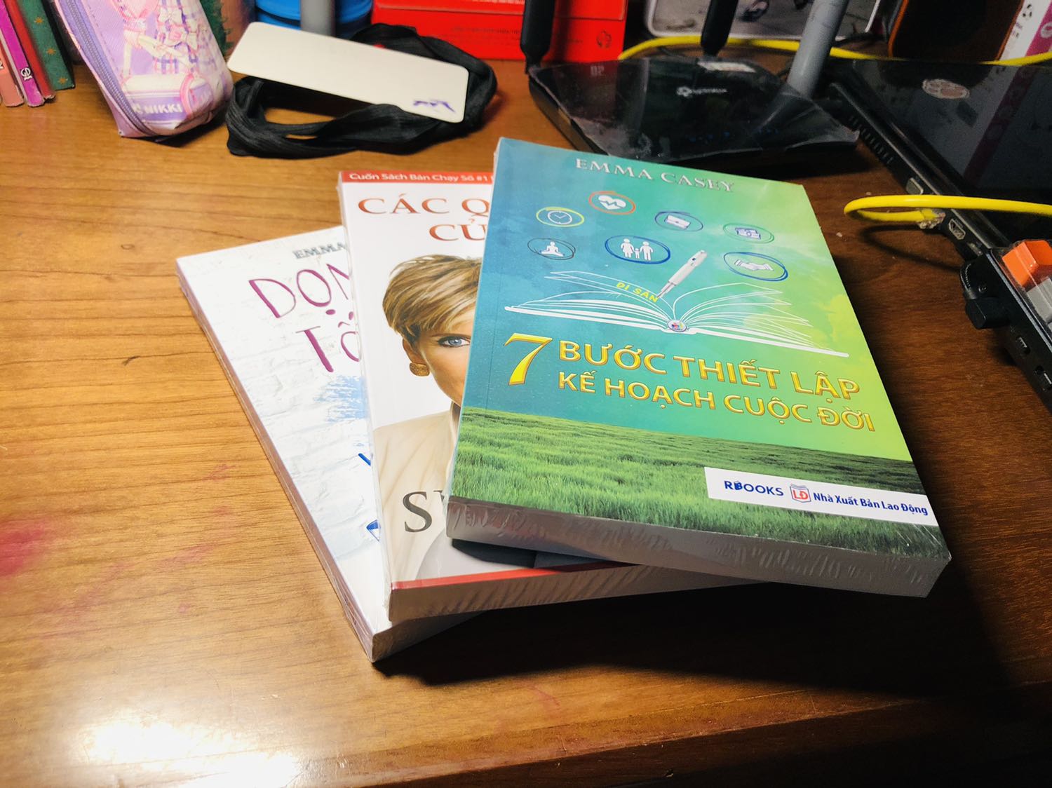 Tiki giao nhanh, sản phẩm đóng gói đẹp, cẩn thận, nội dung trực quan, dễ hiểu, hấp dẫn. Rất ưng ý. Mình vote 5 sao luôn!