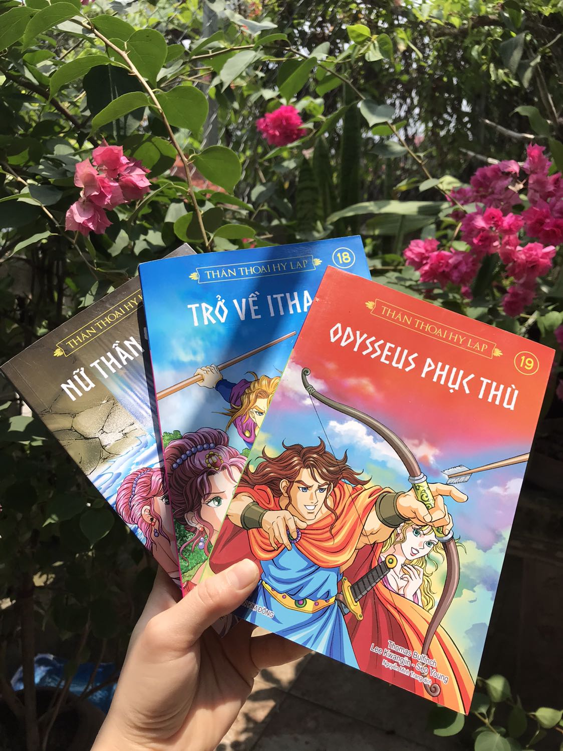 Hay lắm luôn ý.
Hi vọng Tiki sẽ có thêm những ấn phẩm đặc sắc như thế này.