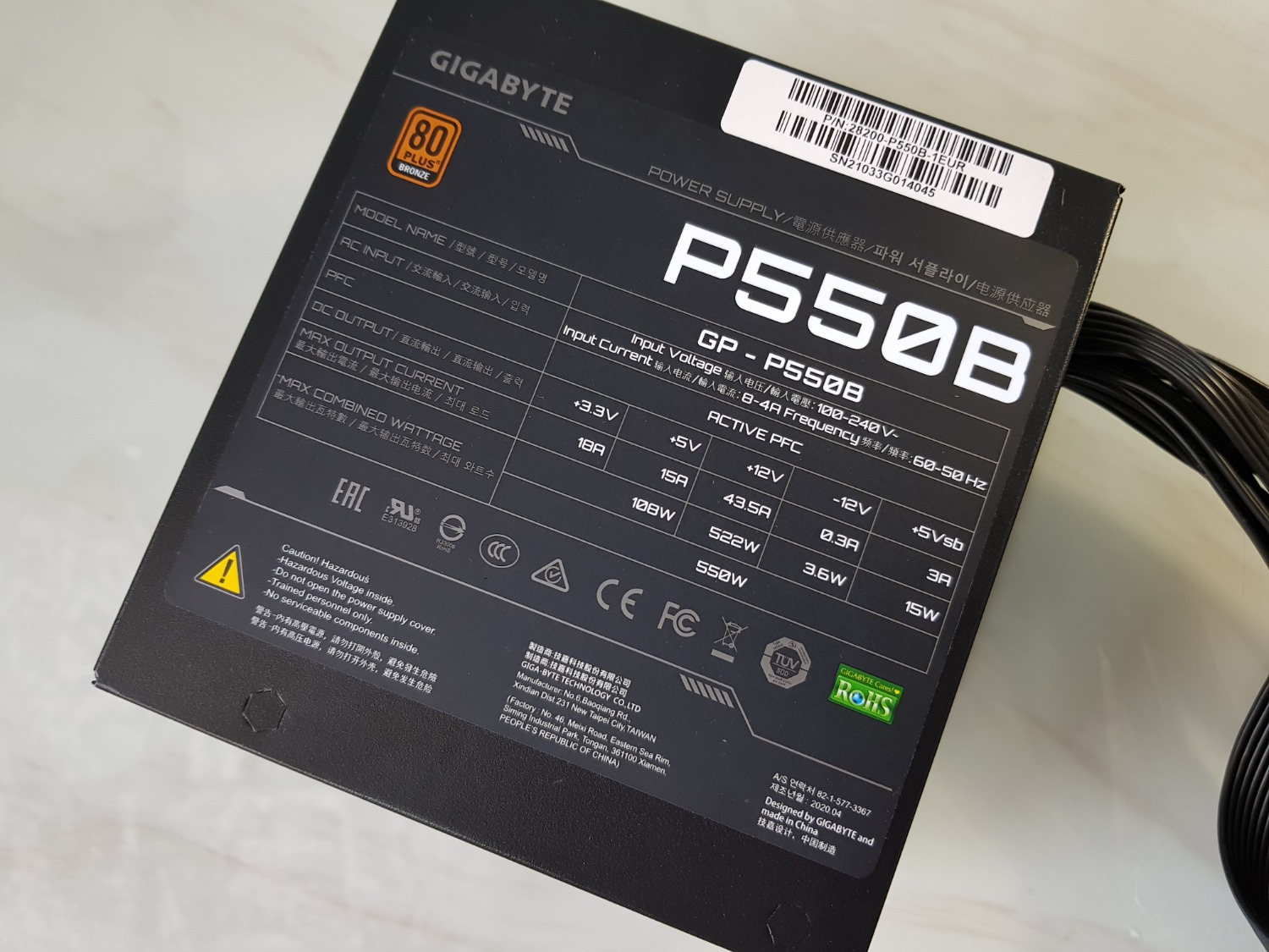 Sản phẩm đã bị mở từ trước, dây nguồn lạ hoắc. Mua rồi thì dùng thôi, tốt hay không thời gian mới rõ . Đây là sản phẩm thay thế của Tiki, vì Tiki tự hủy đơn hàng từ Tiki Trading đã trả tiền trước của mình, nên mình nhận và dùng luôn vì không muốn kéo dài thêm thời gian (mình mua từ Tiki Trading ngày 24 tháng 4 và trả tiền trước, sau đó Tiki tự hủy và đề nghị giao sản phẩm từ nhà cung cấp khác, mình đồng ý và đến ngày 11 tháng 5 thì nhận hàng). Một trải nghiệm không mấy hay ho của mình từ Tiki. Có rất nhiều cách để nghi nhận và theo dõi ngày bảo hành của sản phẩm, các nhà bán không nên gửi sản phẩm không còn nguyên seal cho khách. Xin trân trong!