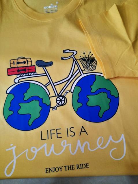 Đóng gói rât đẹp và chỉnh chu. Chất vải mềm mịn. Hình in sáng tạo và ý nghĩa. K hiểu tại sao đến giờ mình mới biết tới Goking. Từ nay sẽ chỉ mua hãng này thôi.