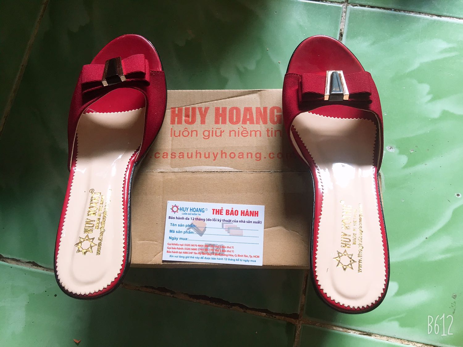 Dép rất đẹp đế dép chắt chắn có thẻ bảo hành đóng hộp chắt chắn rất đáng tin cậy