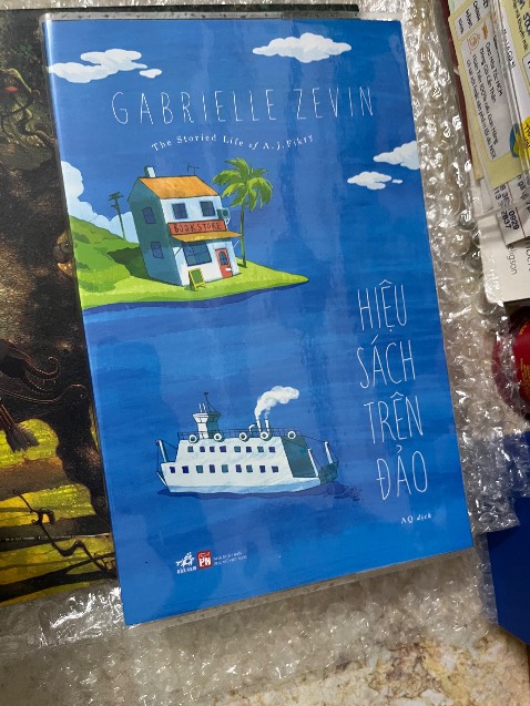 Shop đóng gói cẩn thận và giao nhanh. Sách rất đẹp, giá tốt. Sẽ tiếp tục ủng hộ shop ah.