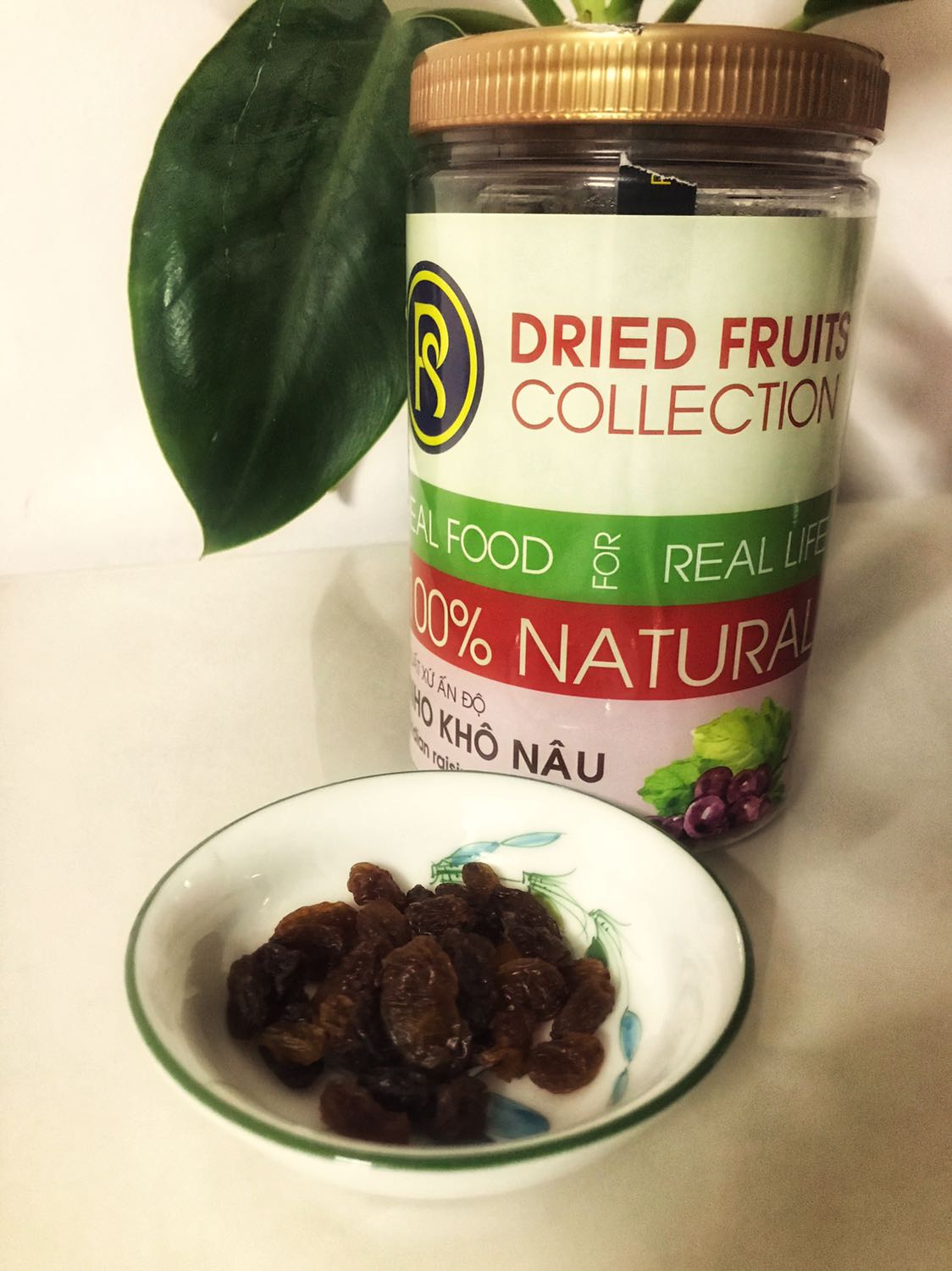 Sản phẩm có ghi rõ xuất xứ. Nho dẻo, ngọt. Theo mình vị ngọt khá gắt.