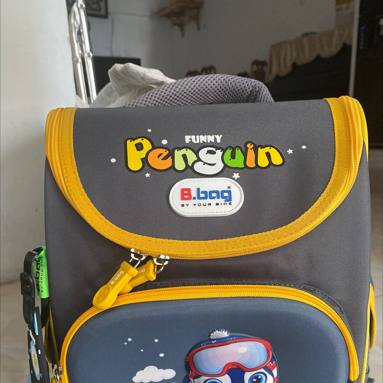 Sản phẩm giống. Giá cũng tốt. Giao hàng chậm. Sẽ ủng hộ shop thêm