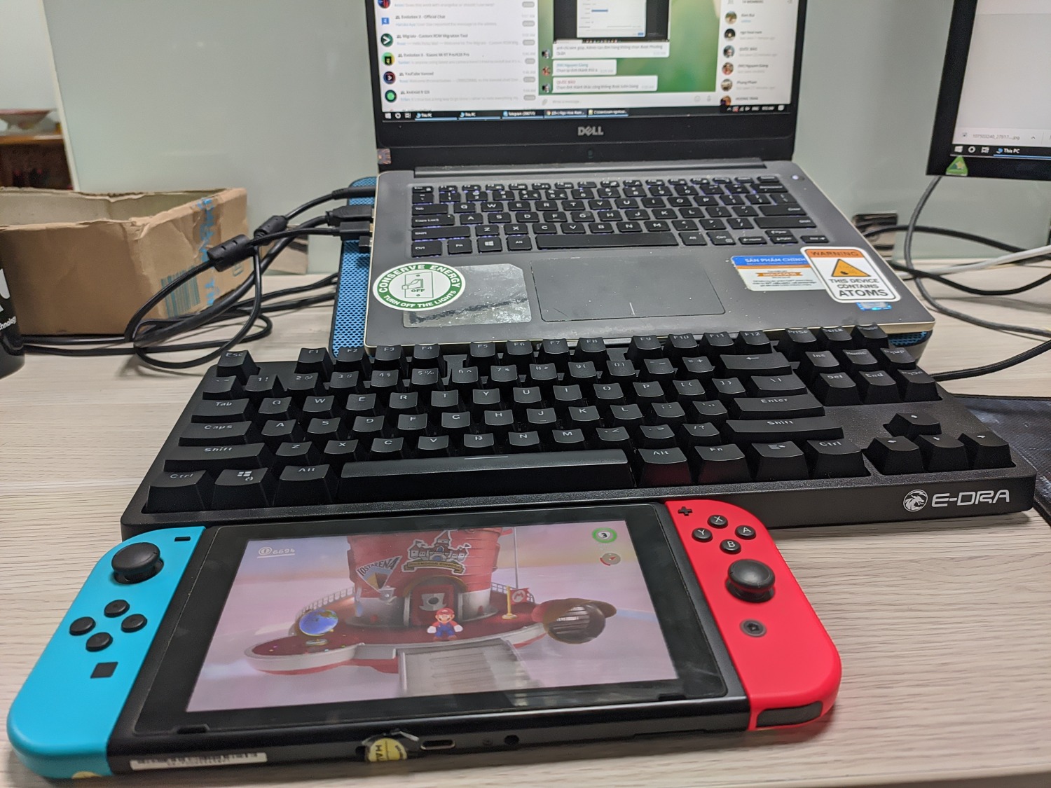 chất lượng phím gõ nhẹ, êm. bàn phím khá ngon, bổ rẻ trong cùng phân khúc giá. phần build thân bàn phím rất cứng cáp, không ọp ẹp như những bàn phím khác.