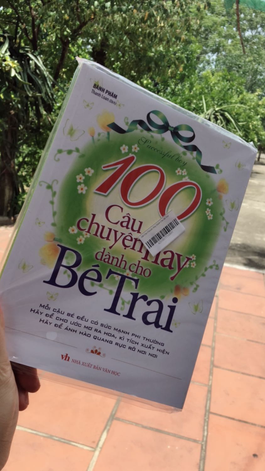 Truyện phù hợp cho các bé trai tuổi tiểu học, sau mỗi câu chuyện có bài học dành cho các bé, tiki giao hàng nhanh, sẽ tiếp tục ủng hộ tiki