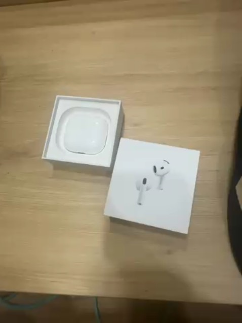 Hàng còn nguyên seal. Luôn an tâm mua của tiki trading