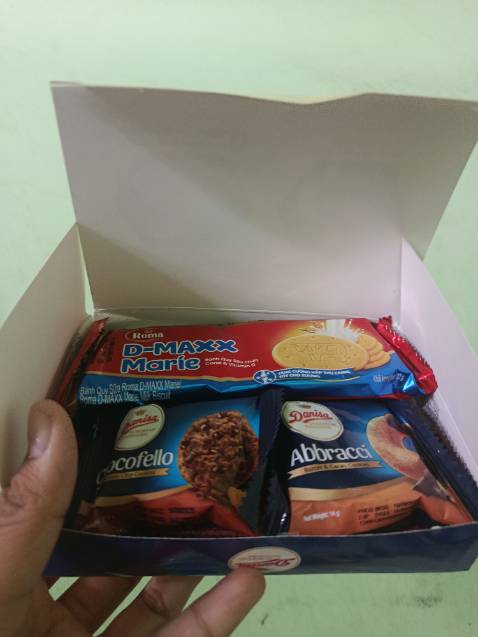 Mình mua 5 cuốn SGK khtn lớp 9 kntt, giao sớm hơn dự kiến luôn. 
Sách đẹp, giá rẽ hơn nhiều so với mùa ở ngoài, được tặng quà nữa....hẹ hẹ
Lần đầu mua ở đây mà thích quá trời, sau này sẽ mua thêm😍