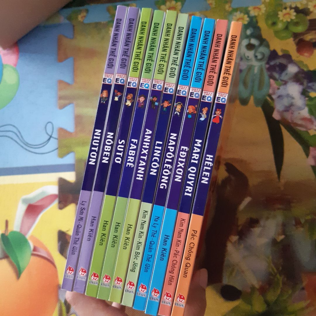 Chất lượng sách ổn 
In màu chương I II, chương III trở đi là in mực đen ko
Hài lòng vì giao hàng thân thiện👍