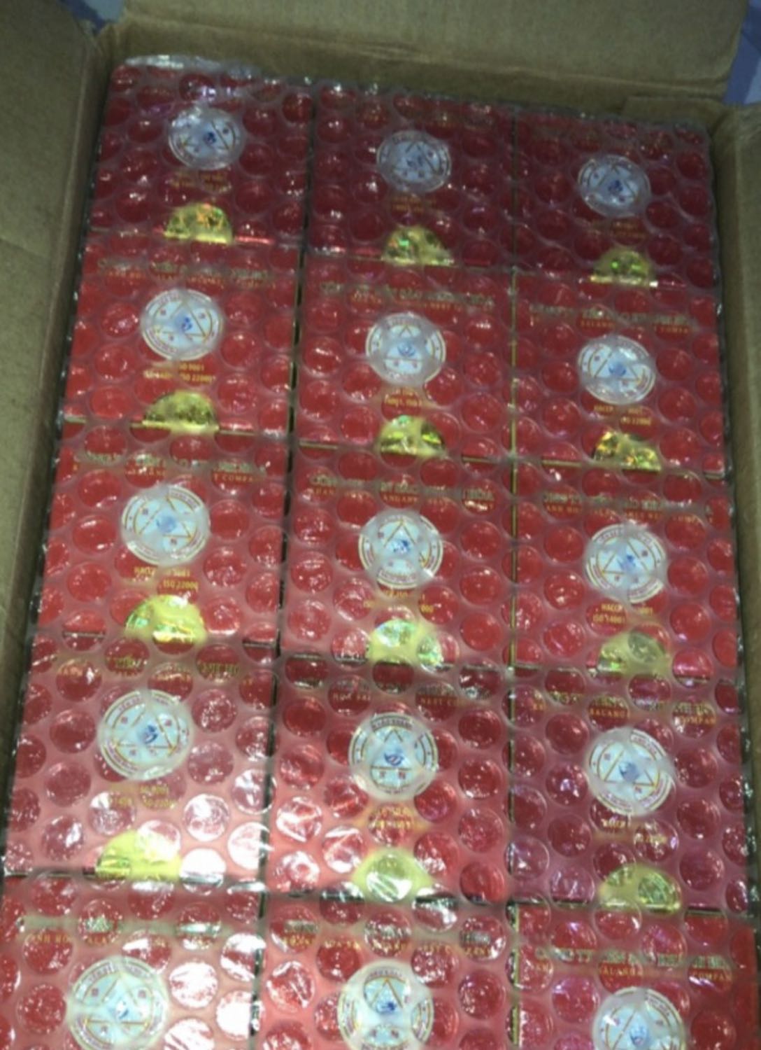 Giao hàng đúng hẹn, đầy đủ. Mua sản phẩm tại Tiki có thêm mã giảm giá của sàn và VNPAY nên hời hơn mua ngoài showroom.