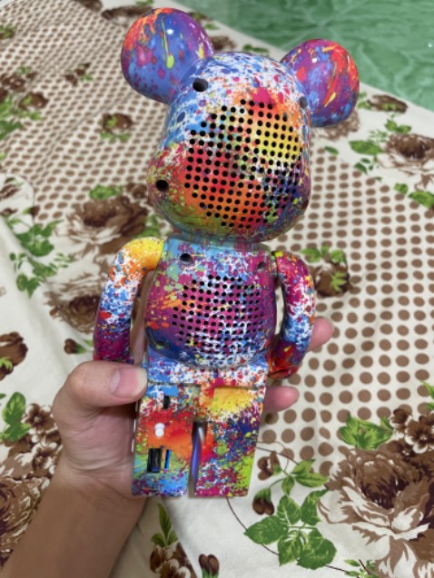 MẪu mã đẹp sang.  Âm thanh rõ hay nhưng k lớn lắm. Vừa đủ nghe trong phòng. Có radio rà ăngten bằng 2 cánh tay.