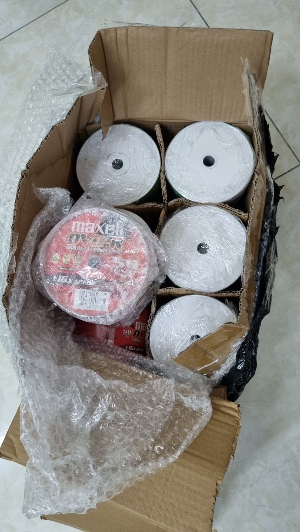 Giao rất nhanh, đóng gói rất cẩn thận, không bị vỡ, hàng chất lượng tốt, sẽ ủng hộ shop tiếp!