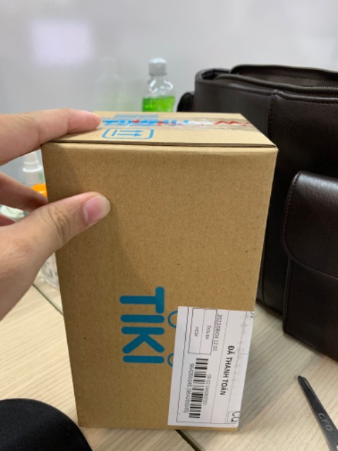 Vừa vặn với giày của mình luôn. Shop trả lời tin nhắn rất nhanh nữa. Mong là chống nước tốt để giày không bị ướt.