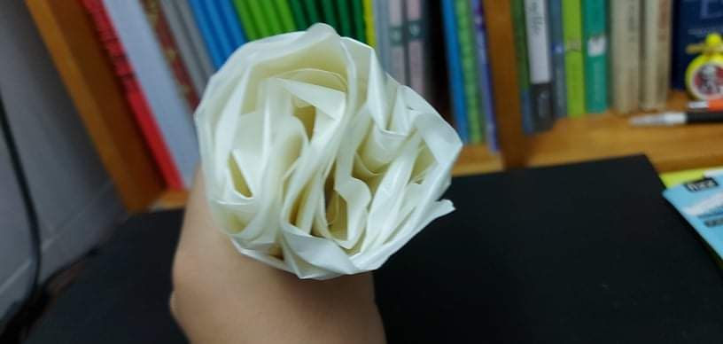 sổ tay nhỏ nhưng đầy đủ công thức, k bị móp méo, giao hàng nhanh có điều đóng gói k phải bong bóng như mọi khi.