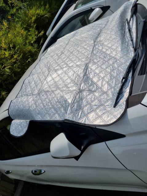 Shop bán hàng và giao hàng không đúng chủng loại, mặc dù đã nhắn tin với shop nhưng shop không trả lời mặc dù vẫn thấy online. Sản phẩm quảng cáo có tai đeo nhưng giao hàng không có, nhắn tin thì không trả lời. Số tiền thì cũng nhỏ nhưng kiểu bán hàng như ahihi nhau.