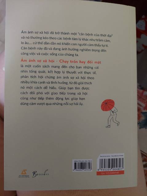 Tựa cũng nói lên một phần của bản thân mình và mình mua đọc để cảm nhận được rõ hơn những lời viết về điều như tựa sách