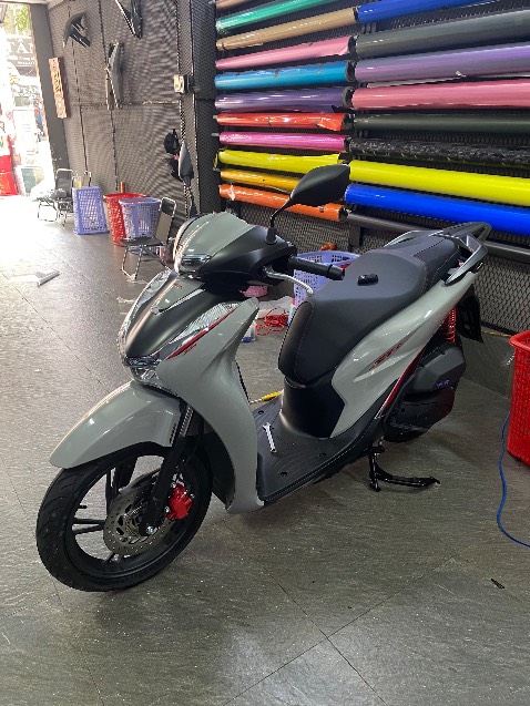 Xe đẹp . Nhân viên giao hàng thân thiện .
