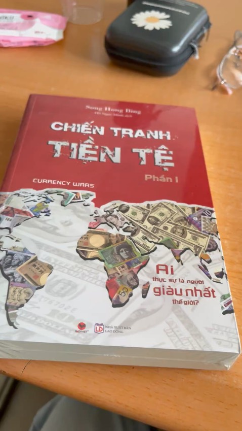 Tiki giao hàng nhanh thật ,mới đặt hôm qua mà nay đã giao luôn ,sách nguyên seal ,chưa biết nội dung như thế nào Tiki giao hàng nhanh thật ,mới đặt hôm qua mà nay đã giao luôn ,sách nguyên seal ,chưa biết nội dung như thế nào