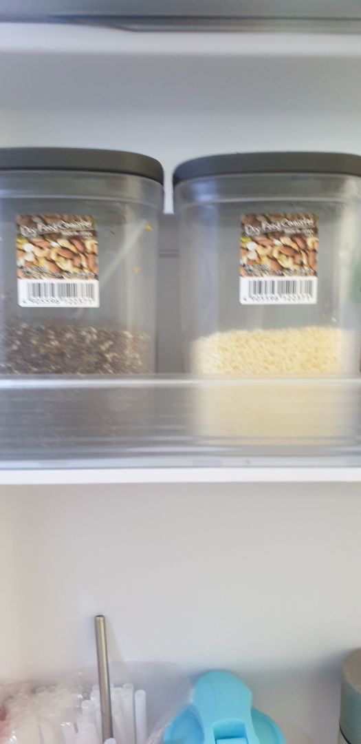 Hộp đẹp, dày, nắp chắc chắn, giao hàng nhanh