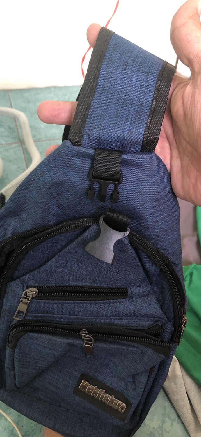 Sài được vài ngày dây kéo hư .