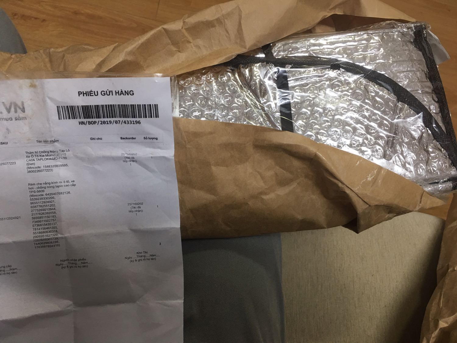 Tôi đặt sản phẩm này nhưng lại giao đến cái phản quang, cái phản quang giá chỉ bằng 1/5 cái loại tôi ỏder, đề nghị xem lại ngay giúp!