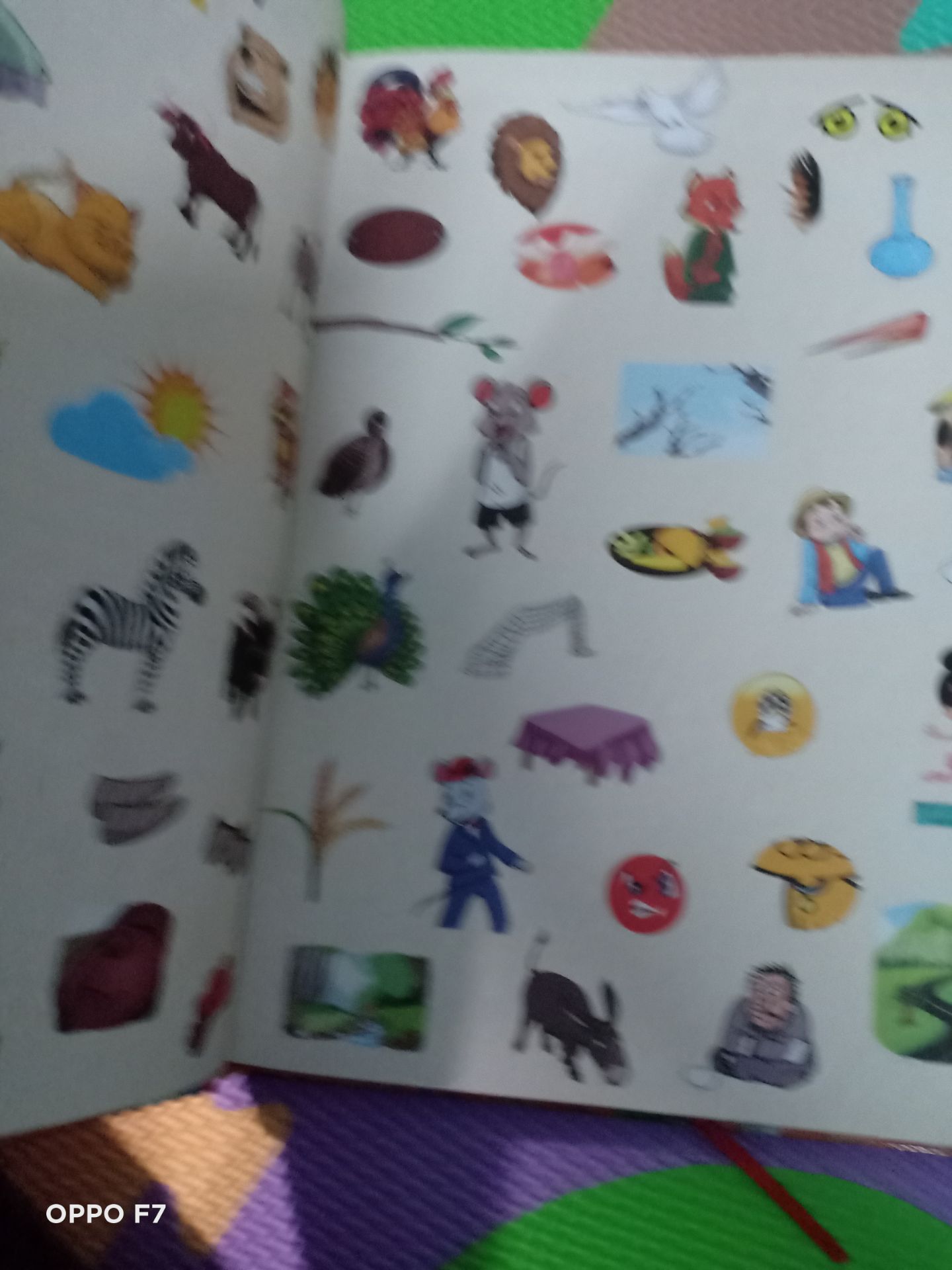 mik rất thích cuốn sách này. cuốn sacgs vận dụng logic câu chuyện và tư duy hình ảnh ms kể câu chuyện hay. mong sẽ có nhiều cuốn sách bổ ích vậy cho các bé