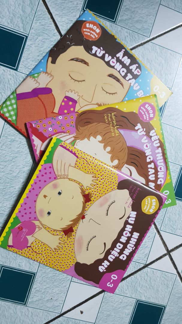 bé nhà tôi rất thích cuốn sách này