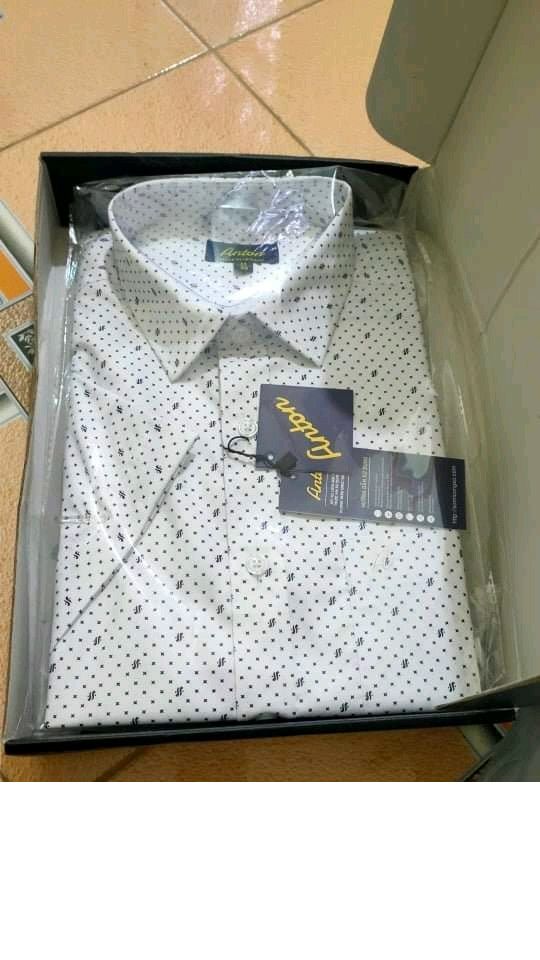 Thời gian nhận hàng khá nhanh. Áo màu đẹp và chất liệu vải rất thích. đúng form áo trên ảnh. Đánh giá shop 5 sao